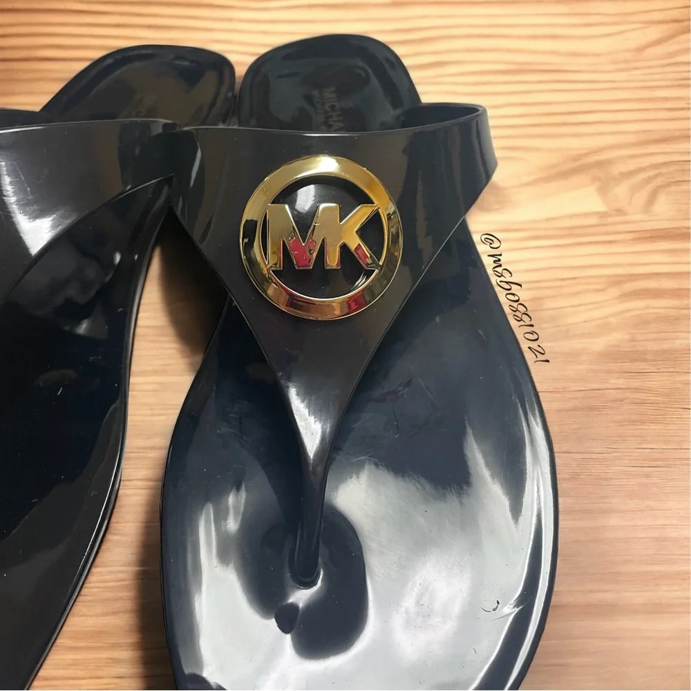 Michael Kors Black Jelly Thong W/Gold MK Logo BRAND NEW NEVER WORN_4